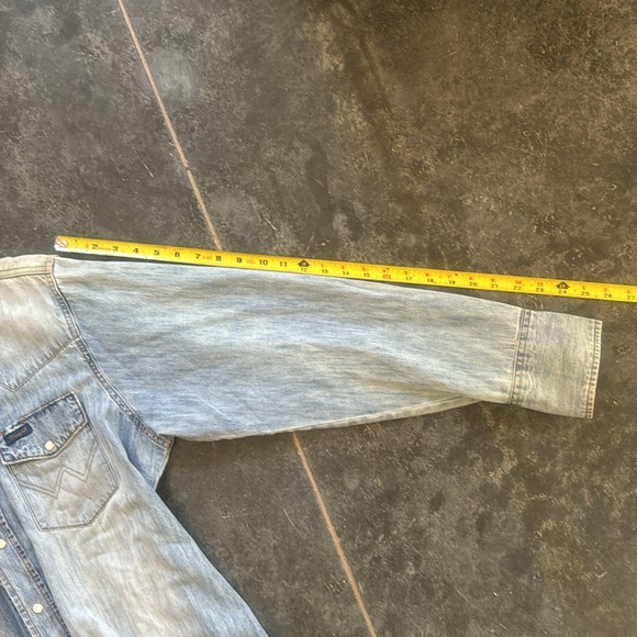 Wrangler Jean Shirt - Picture 4 of 6